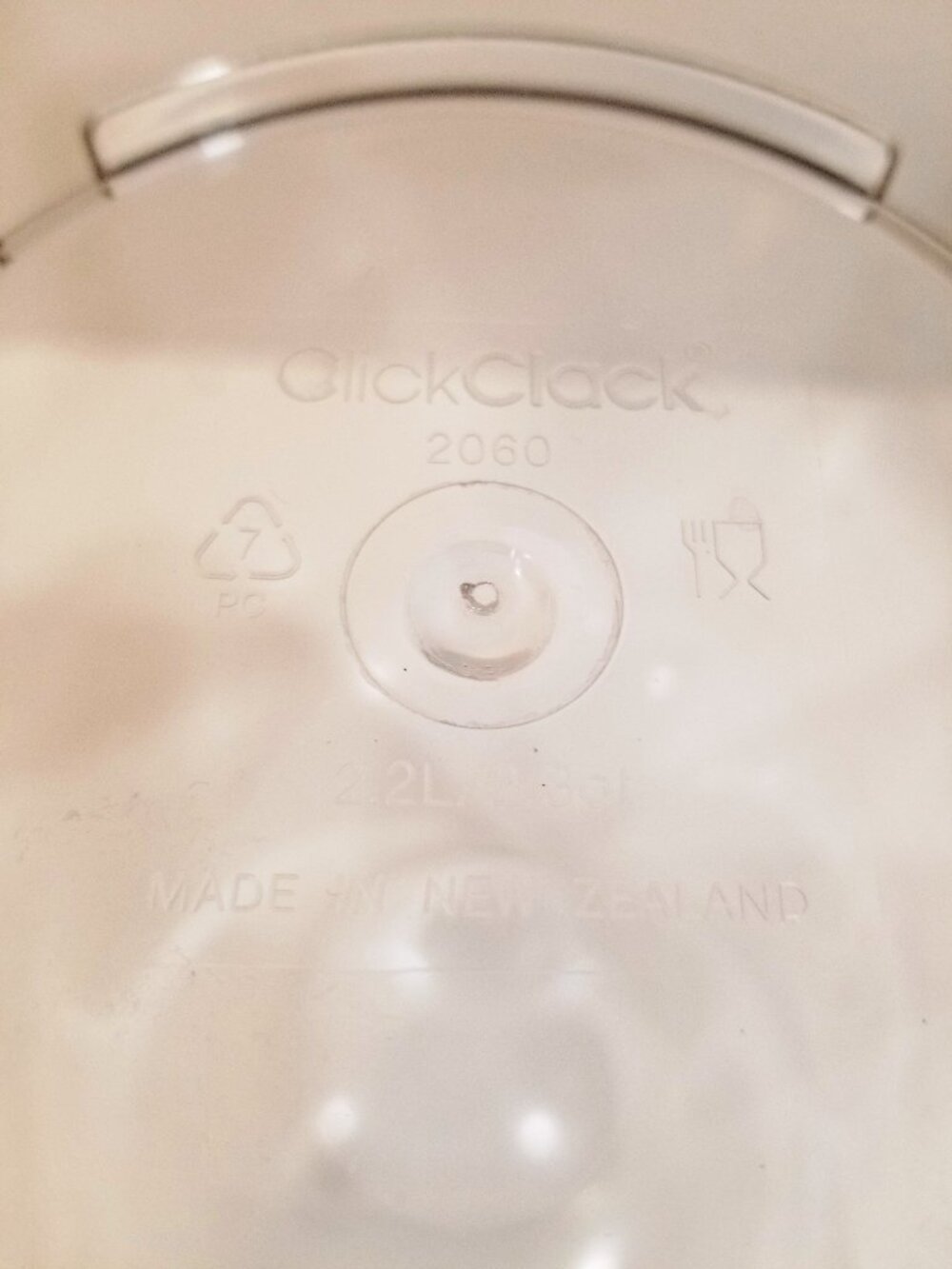 Click Clack 2.3 Quart Tall Pantry Canister, EUC - Picture 3 of 6